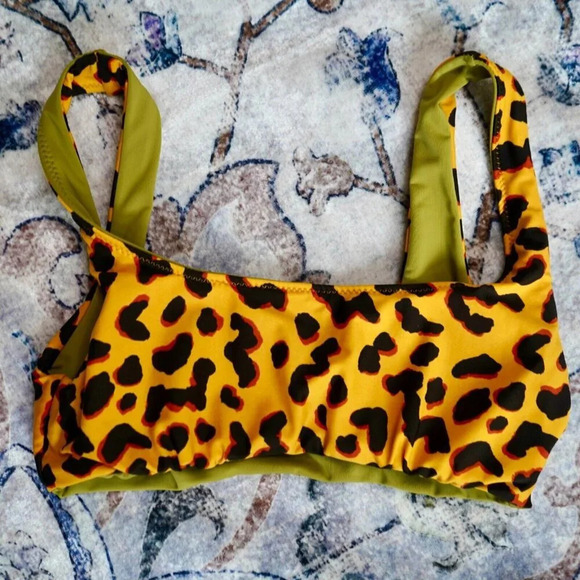 Modibodi Swimwear Reversible Crop Top and Hi-Waist Bikini Brief Light-Moderate S - Picture 7 of 8